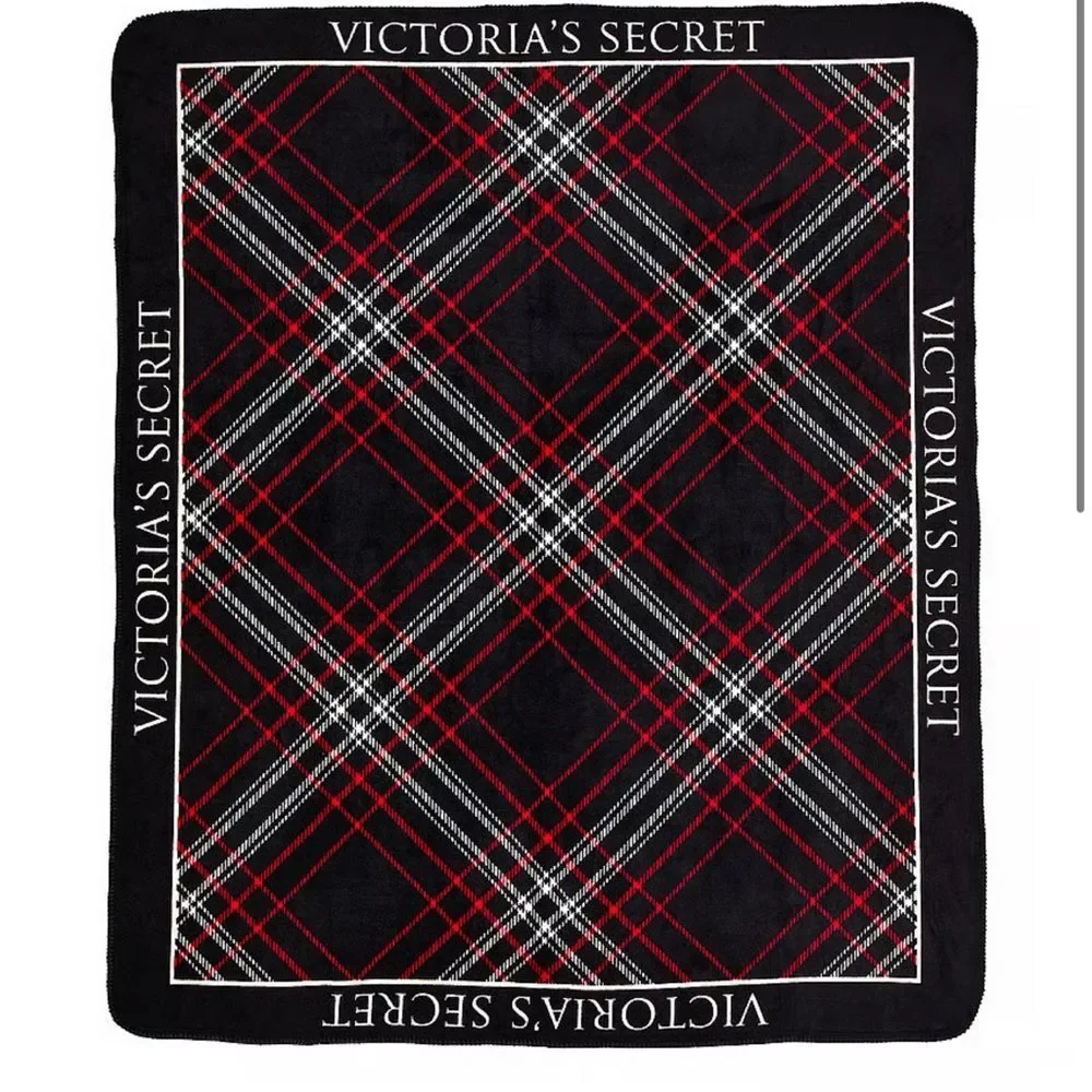 Victoria's Secret Cozy Fleece Velour Plush Throw Blanket 59.8